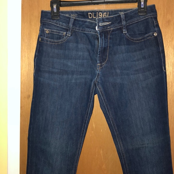 Jeans - Picture 2 of 3